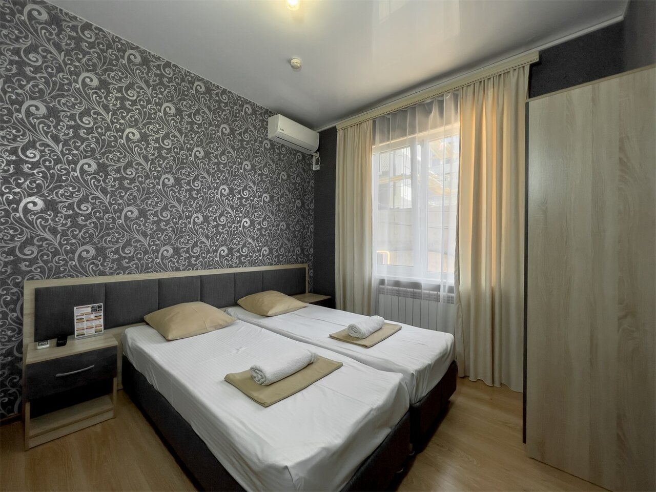 Гостиница Гостевой Дом Корона Адлер