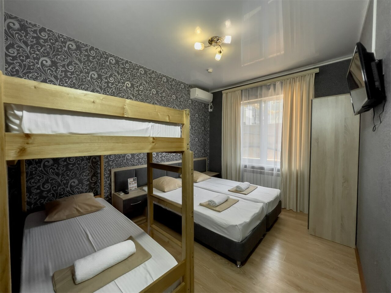 Гостиница Гостевой Дом Корона Адлер